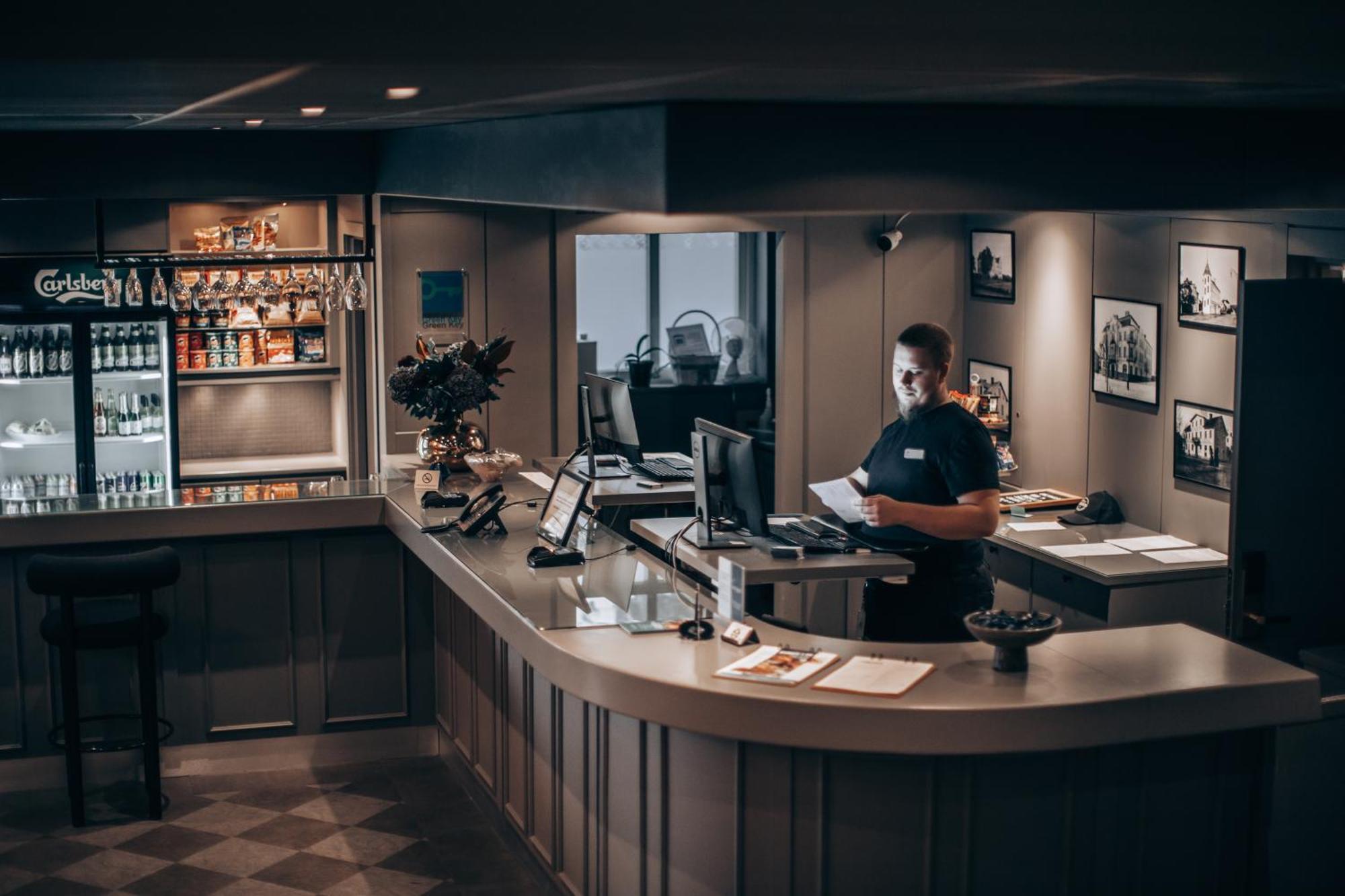 Best Western Hotel Statt Катринехольм Экстерьер фото